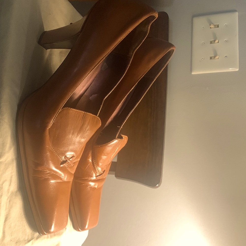 Burnt orange Bisou Bisou 9 1/2 heels
